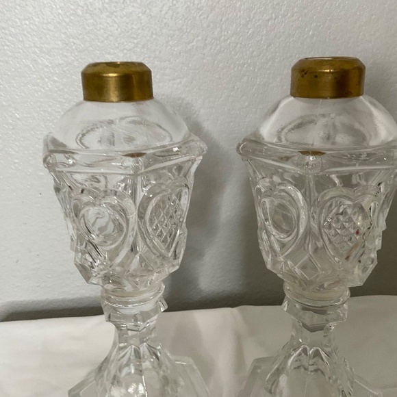 antique glass whale oil lamps, likely dating back to the mid-19th century - Picture 9 of 11